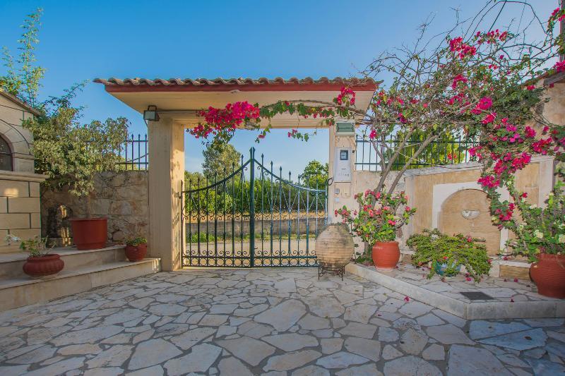 Porto Giardino Apartments Psarou  ภายนอก รูปภาพ