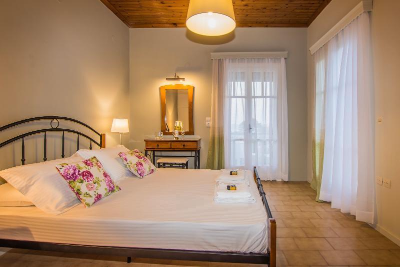 Porto Giardino Apartments Psarou  ภายนอก รูปภาพ