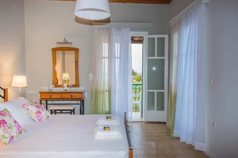 Porto Giardino Apartments Psarou  ภายนอก รูปภาพ